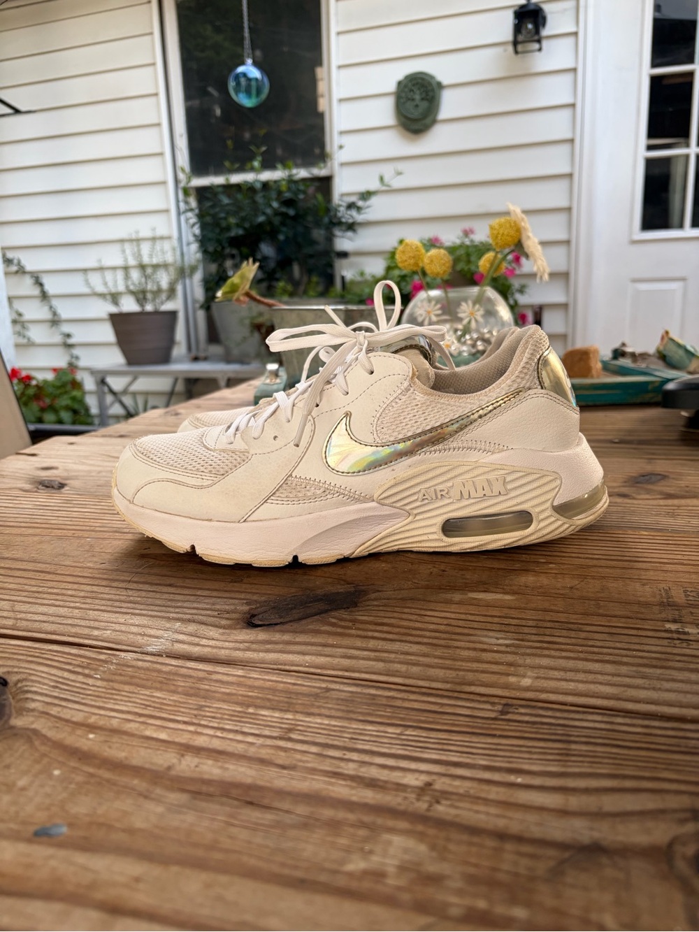 Nike Air Max Excee Women’s 9 White Iridescent Holographic Sneakers DJ6001-100